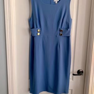 Classic style dress. Comfortable yet dressy. Sleeveless